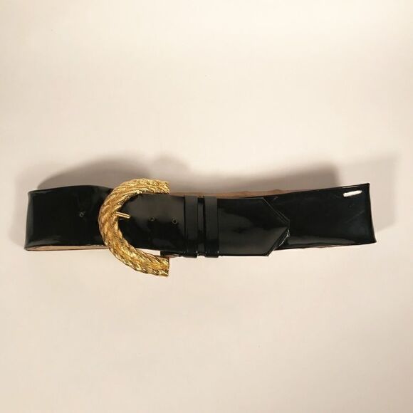 Gold "Rope" Buckle on Black Patent Leather Belt - Picture 2 of 5